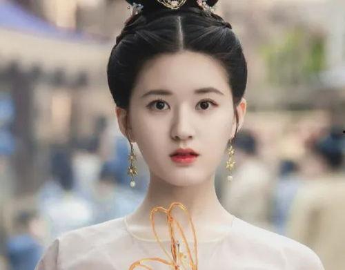 赵露思否认整容,坚定否认